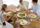 Family eating dinner | Recurso educativo 29617