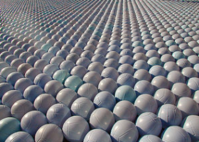 Shade balls - Wikipedia | Recurso educativo 7901533